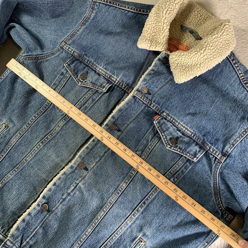 Levis up sale